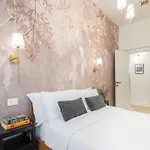 Nina's House - Monti Residences