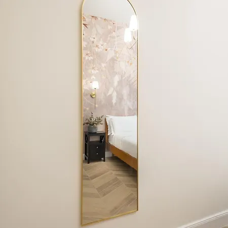 Nina's House - Monti Residences *