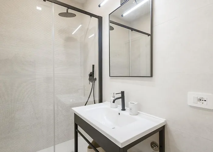 Nina's House - Monti Residences 公寓