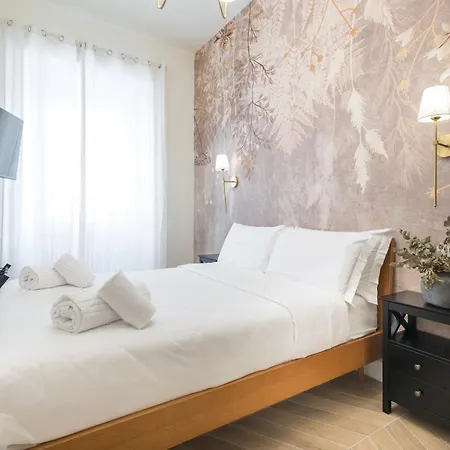 Nina's House - Monti Residences Apartment